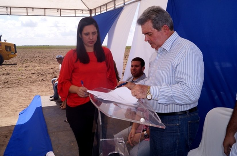 Governo doa tanques rede para agricultores de Campo Alegre