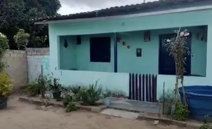 Casa onde as vítimas moravam e foram assassinadas Casa onde as vítimas moravam e foram assassinadas