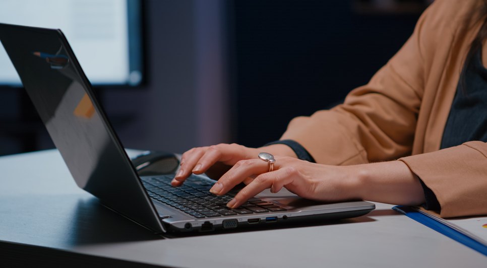 Banco oferta mais de mil bolsas gratuitas para capacitação em negócios digitais; saiba como participar / Foto: Foto: Freepik/Arquivo