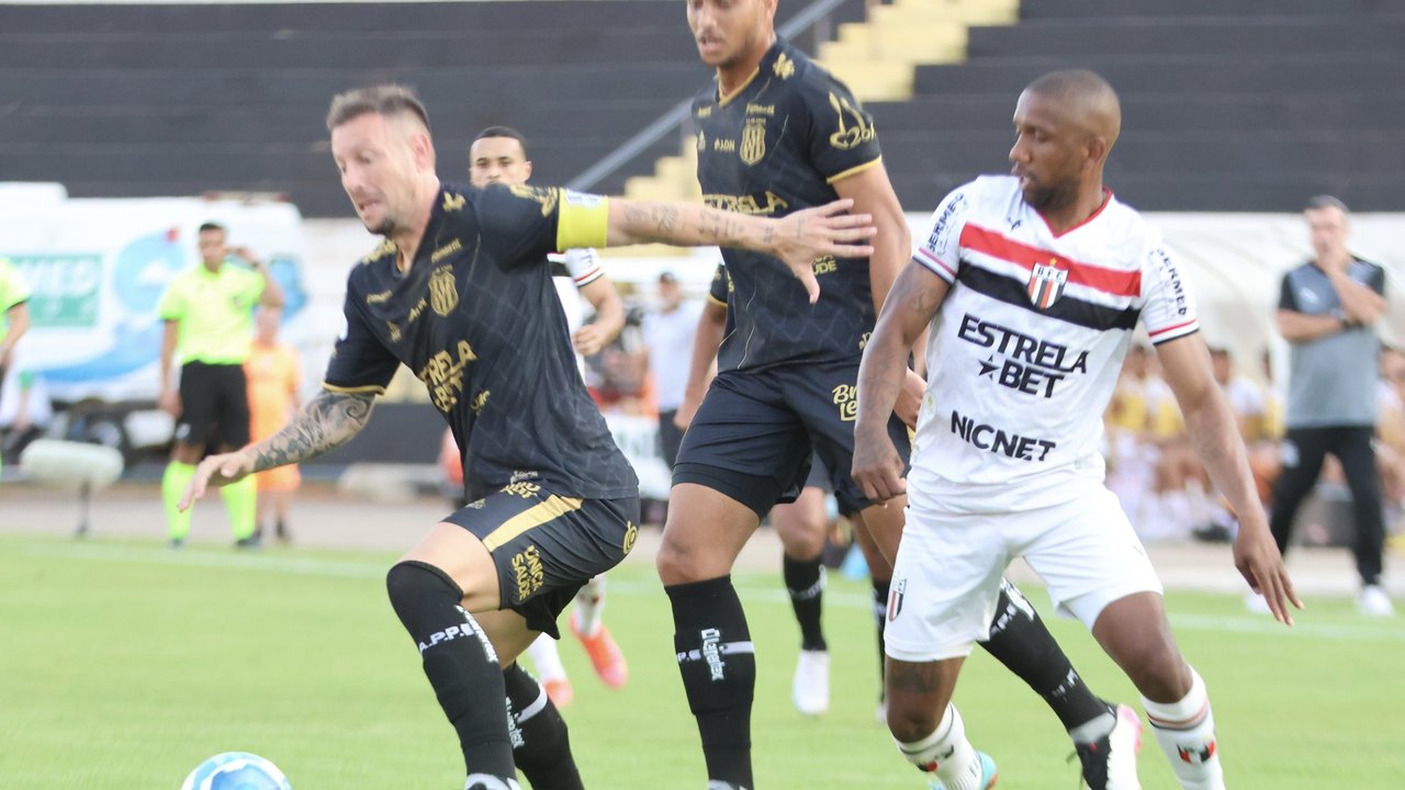 Botafogo-SP e Ponte Preta são cautelosos e empatam sem gols em Ribeirão Preto