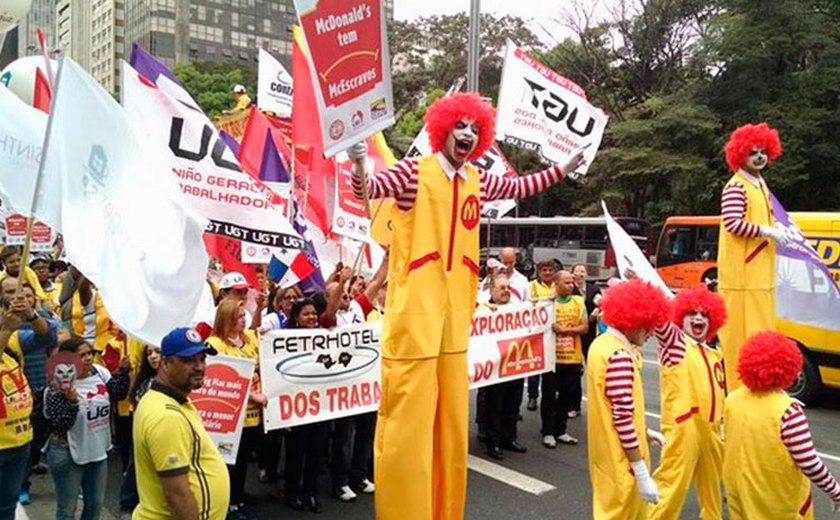 Trabalhadores protestaram contra denúncias de trabalho escravo no McDonald&#8217;s