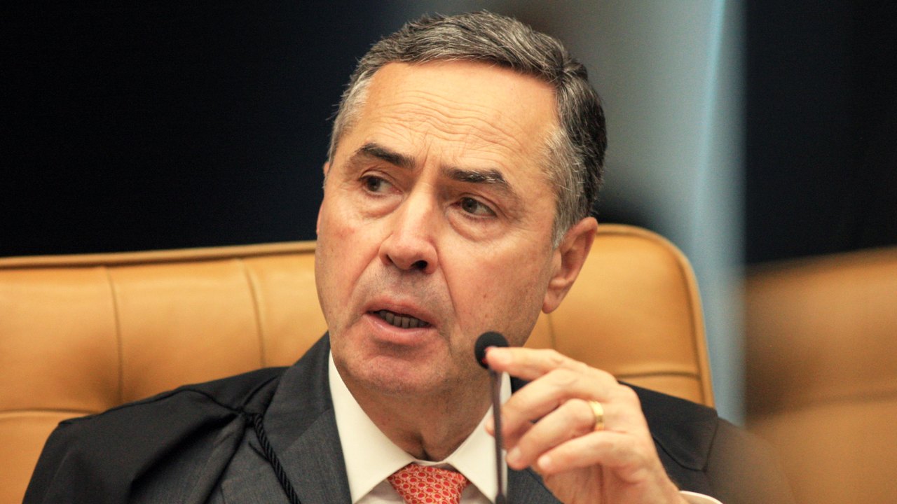 'Tem alguma decisão do STF favorecendo o banco Master? Não que eu saiba', afirma Barroso