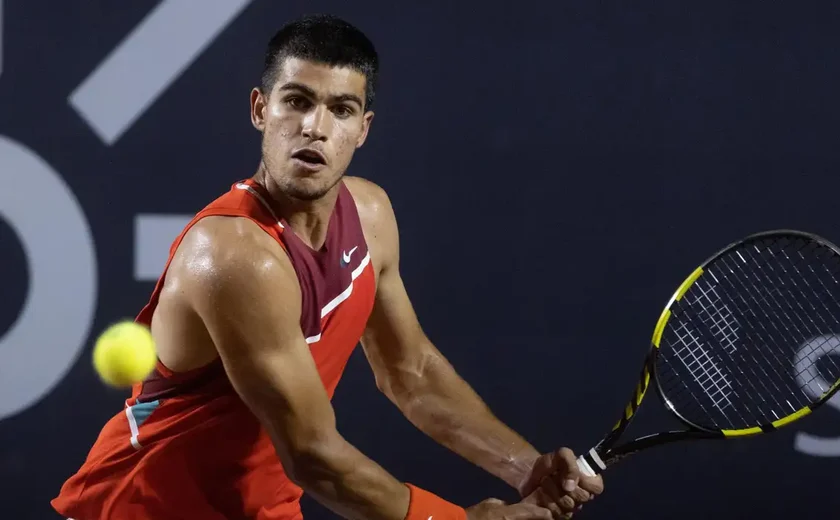 Alcaraz admite frustração com derrota para Dimitrov em Miami: 'Parecia que eu tinha 13 anos'