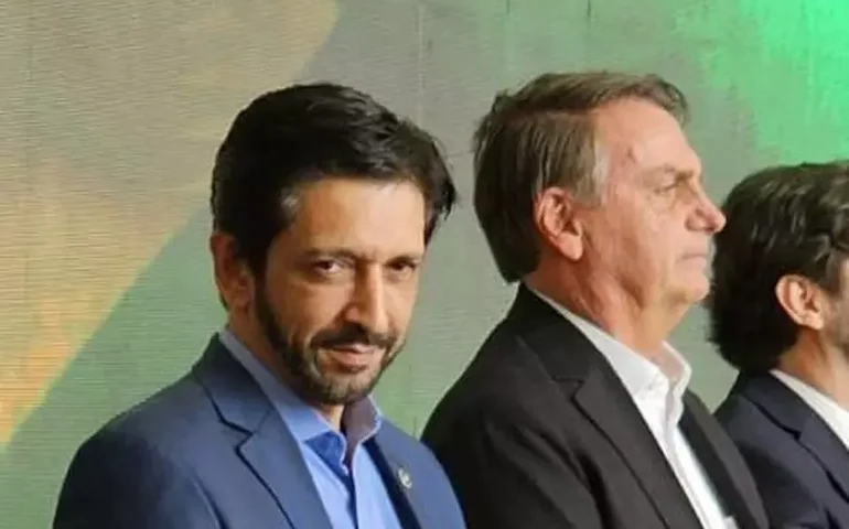 Bolsonaro tem segundo almoço com prefeito de São Paulo e PL reforça 'fritura' de Salles