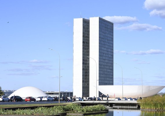 Presidência autoriza empréstimo internacional para governo do Paraná