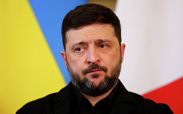 Zelensky admite possibilidade de abrir mão da adesão à OTAN em troca de garantias de segurança