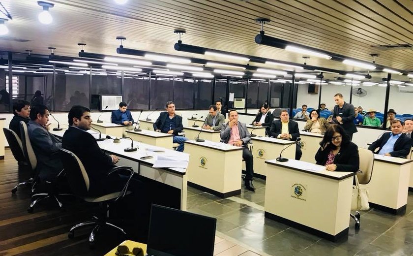 Pauta &#8216;bomba&#8217; do Executivo será votada hoje em sessão extraordinária da Câmara