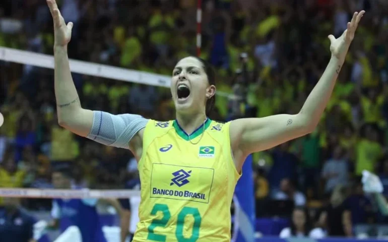Vice-campeã olímpica Ana Beatriz Corrêa anuncia aposentadoria: 'O vôlei me deu tudo'