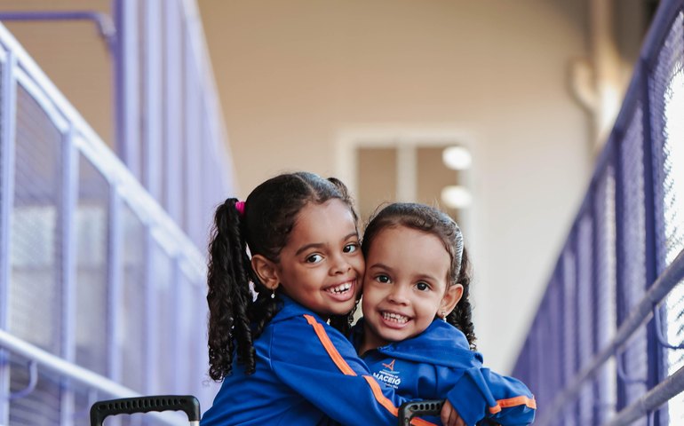Gigantinho Salvador Lyra transforma vida de centenas de crianças, mães e profissionais