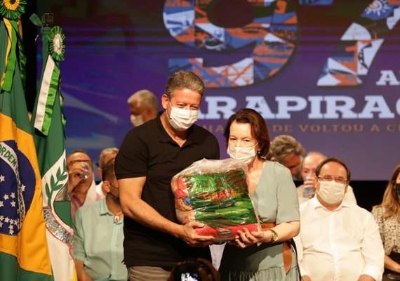 Arthur Lira inicia a distribuição de mais de 11 mil cestas nutricionais a 36 municípios de AL