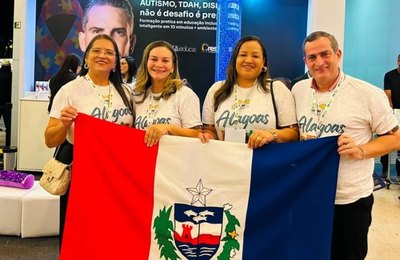 Representantes de Campo Alegre participam do 11º Fórum Nacional Extraordinário da Undime em Brasília