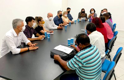 Arapiraca recebe grupo de imigrantes venezuelanos para tratar de acolhimento humanitário