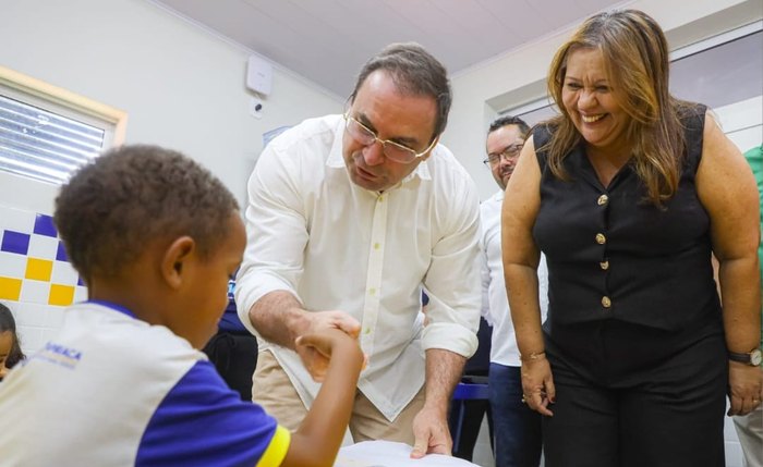 Desde o ano de 2021 já foram construídas sete novas escolas e 14 creches