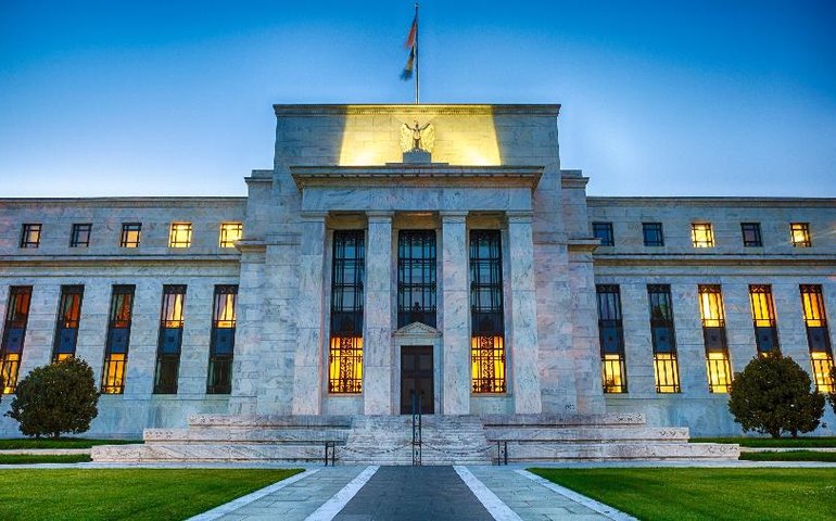 Corte prematuro em juros poderia travar progressos no combate à inflação, diz diretora do Fed