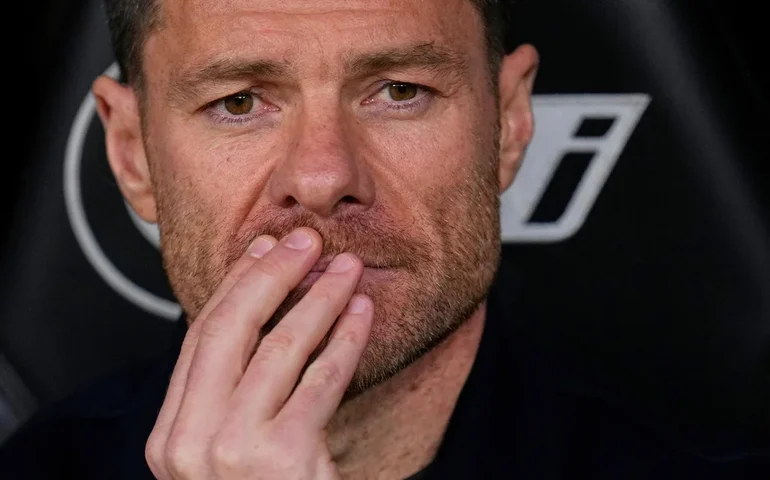 Real Madri se livra de Xabi Alonso e promove gerente de equipe B Álvaro Arbeloa