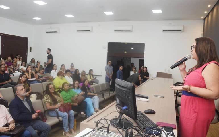  Médicos e enfermeiros de 56 municípios alagoanos são capacitados sobre pé diabético 