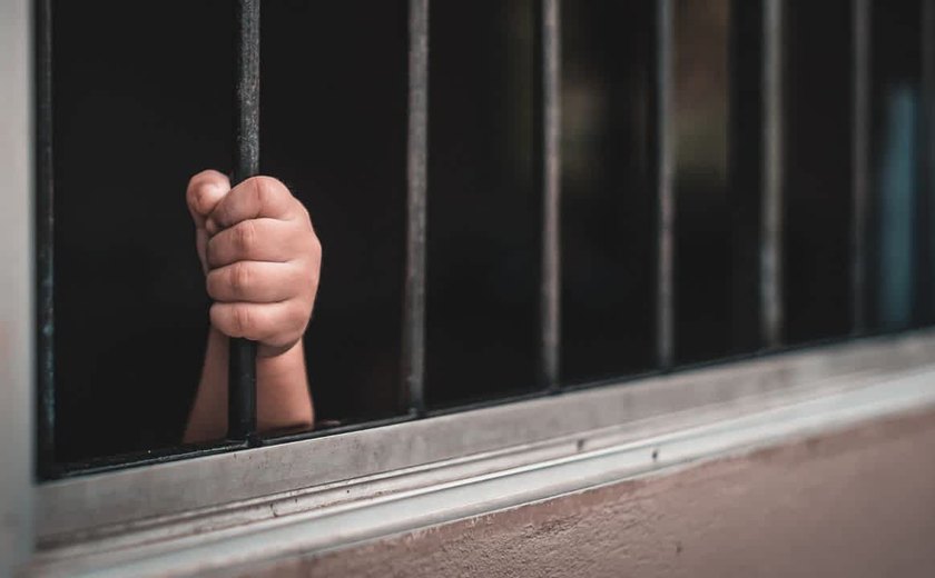 Crianças e mãe são libertadas de cárcere privado em Arapiraca