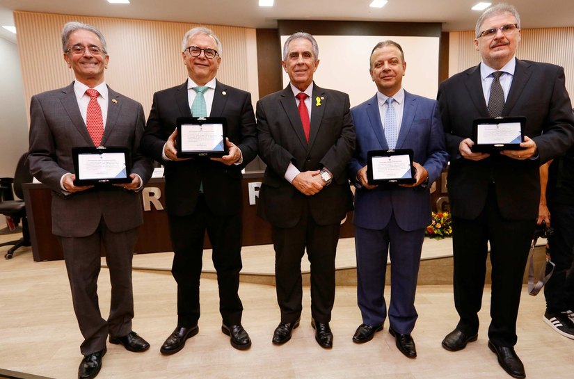 Membros do Judiciário de Alagoas são homenageados pela PGE