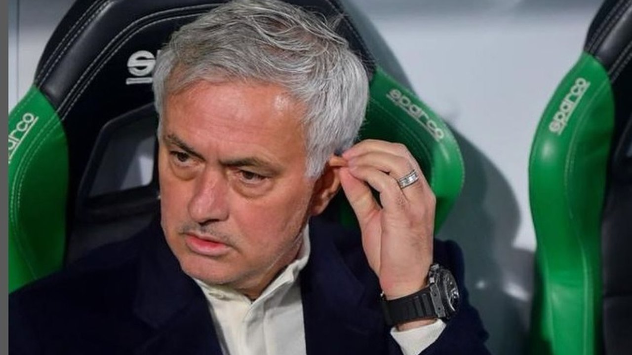 Demitido da Roma, Mourinho está perto de treinar time da Arábia Saudita, diz jornal