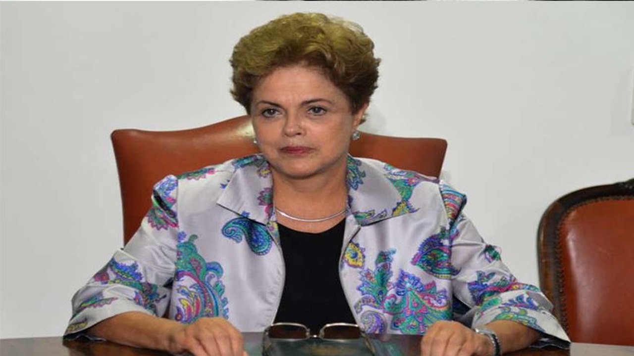Apenas 7,7% aprovam governo Dilma, diz pesquisa CNT