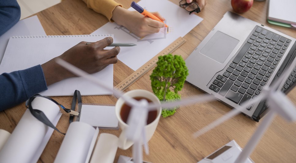 top-view-teamwork-project / Foto: Foto: Ilustrativa Freepik