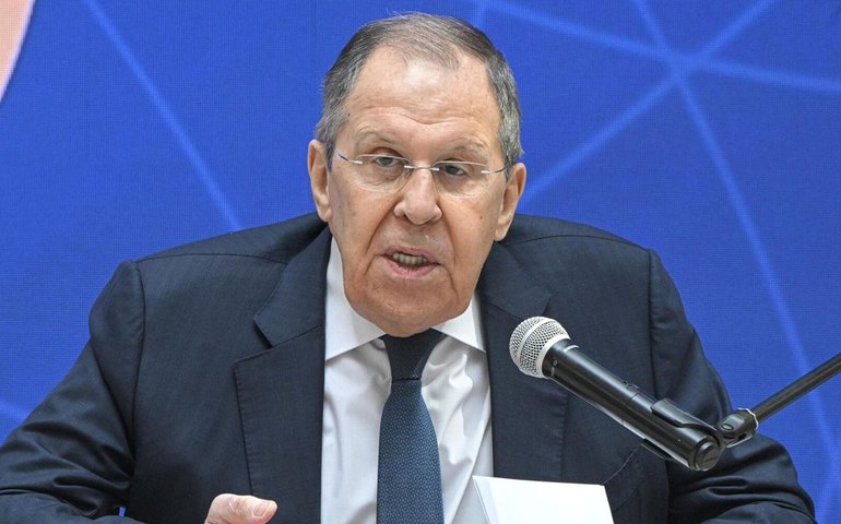 A essência do mecanismo de sanções instantâneas da Resolução 2231 é 'manter o Irã constantemente preso pelo pescoço', disse Lavrov.