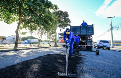 Serviços de infraestrutura são executados na BR-104