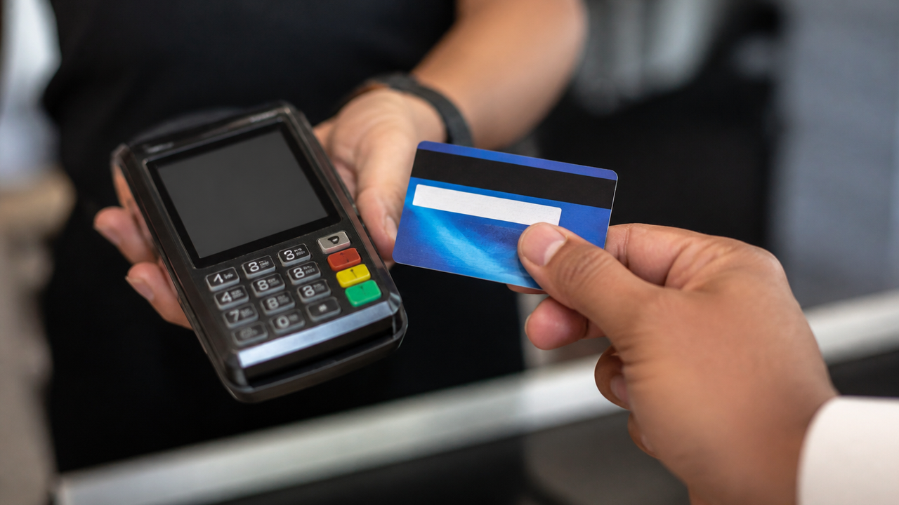 Novos bancos avançam em cartões de benefícios e esquentam mercado de R$ 150 bi