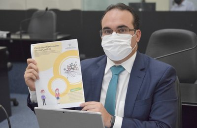 Davi Maia reúne propostas e apresenta plano de enfrentamento à crise