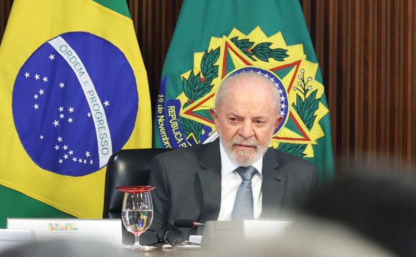 Presidente Lula realiza exames de imagem em hospital de Brasília