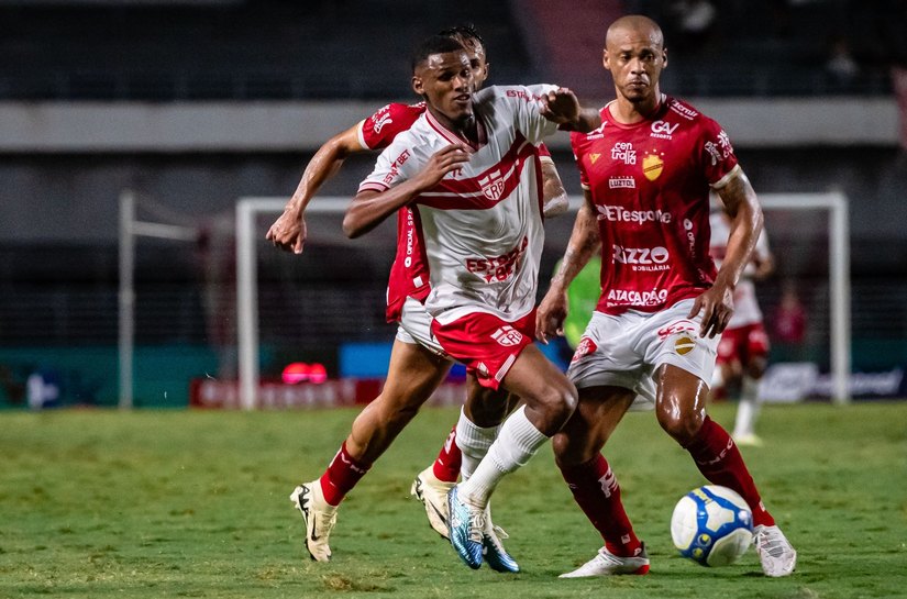 Com gol de Anselmo Ramon, CRB vence o Vila Nova pela Série B