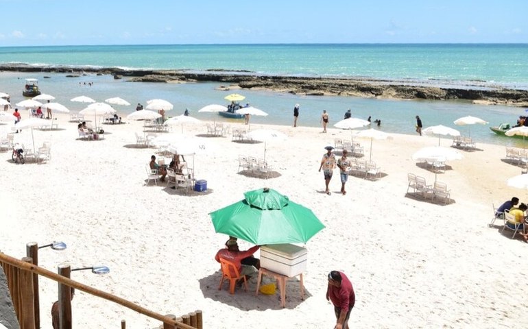 Verão: Especialistas falam sobre os cuidados extras com a saúde exigidos pela estação mais quente do ano