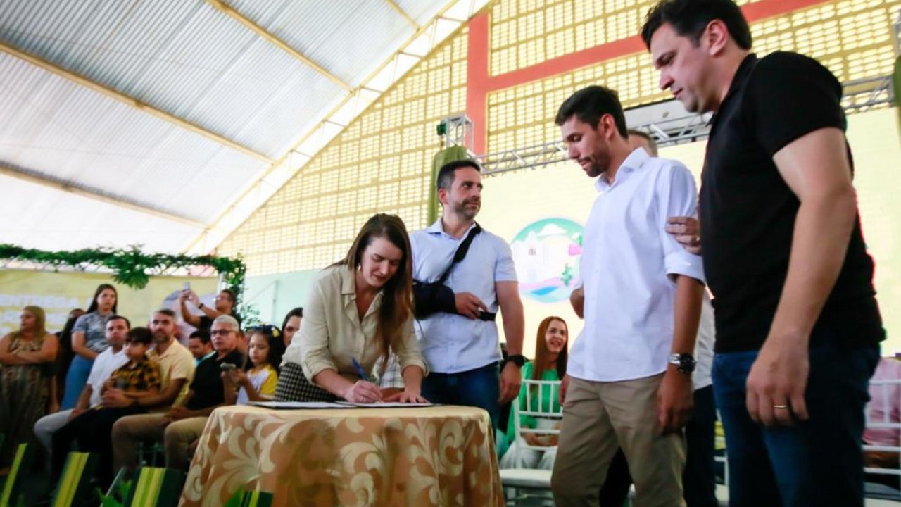 Governo de Alagoas leva R$ 9 milhões em investimentos para o município de Olivença