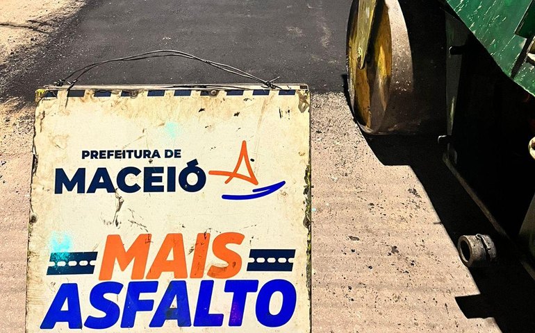 Força-tarefa: Operação Tapa-Buraco completará 48 horas em atividades ininterruptas nas ruas de Maceió