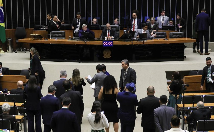 Congresso aprova mudanças na LDO para ajudar vítimas de enchente