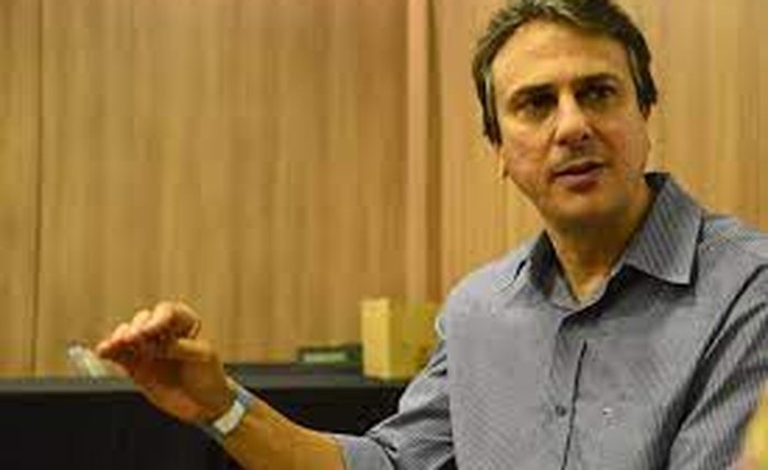 ex-governador do Ceará e senador eleito Camilo Santana 