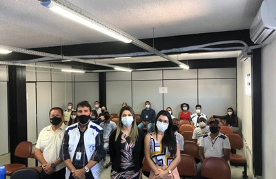 Vigilância Sanitária promove capacitação para fiscais e comerciantes de alimentos