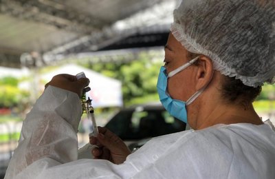 Prefeitura antecipa 2ª dose de Astrazeneca para 18 mil pessoas