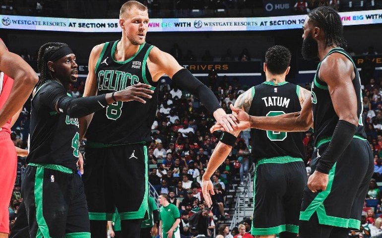 Boston Celtics vence e se mantém líder na Conferência Leste; Giannis comanda triunfo dos Bucks