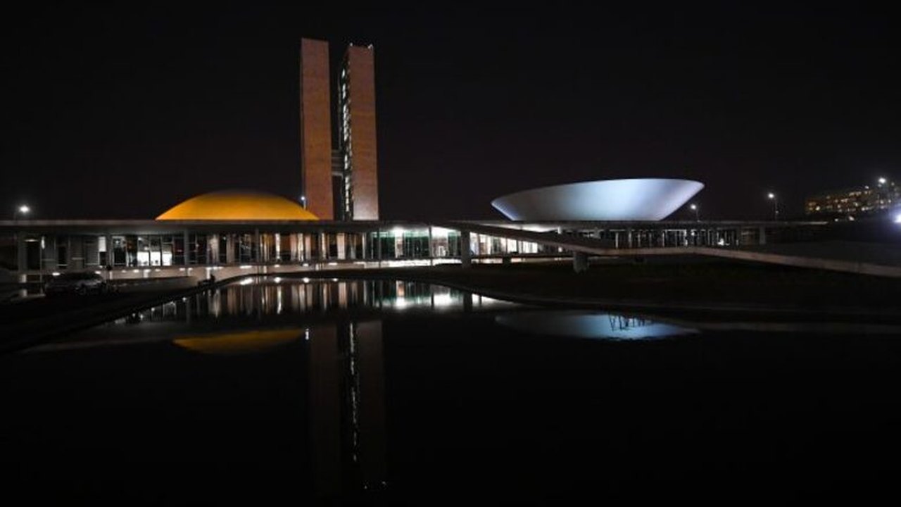 CCJ do Senado aprova PEC da Transição