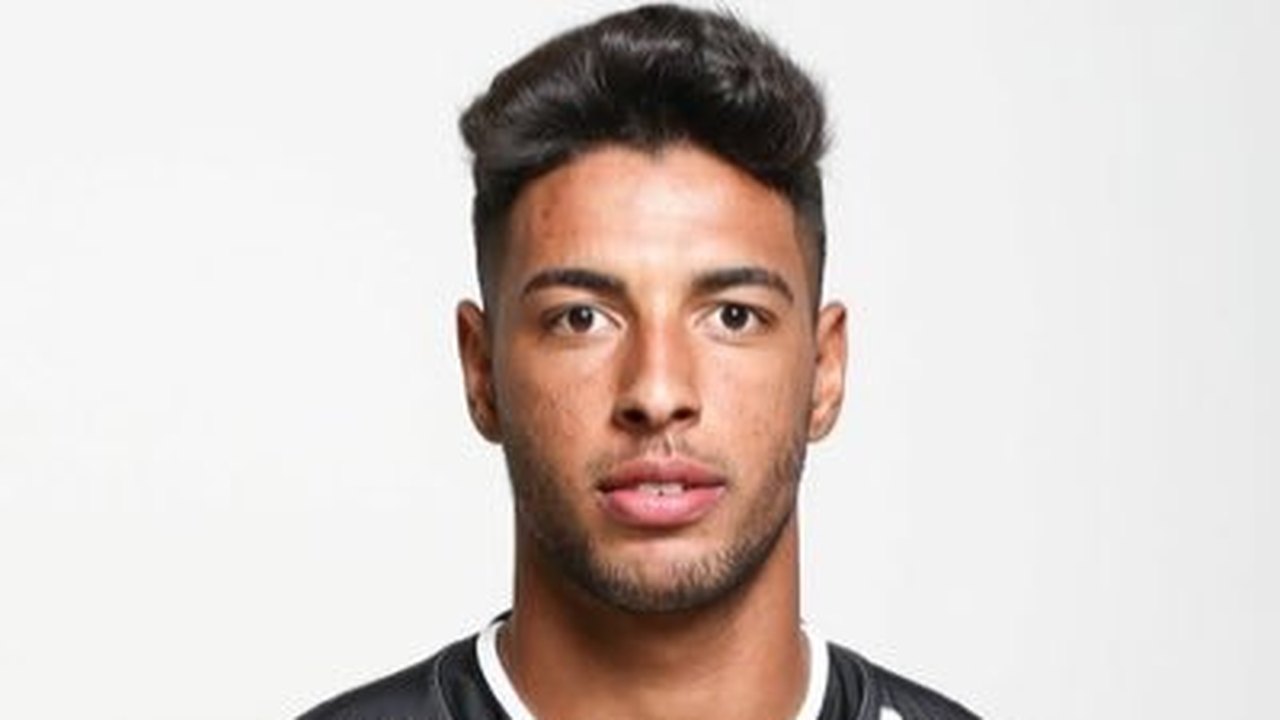 Zagueiro brasileiro Natan sofre luxação no ombro e vai desfalcar Napoli nos próximos jogos