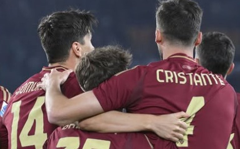 Roma vence Verona após 2 empates seguidos e vai à zona de classificação para Liga Conferência