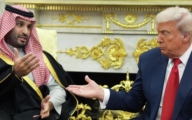 Entre China, BRICS e EUA: Arábia Saudita aposta em dupla diplomacia para ampliar poder regional?