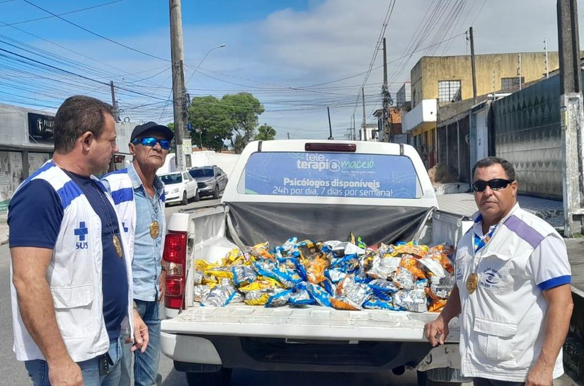 Vigilância Sanitária apreende 250 produtos vencidos no Benedito Bentes