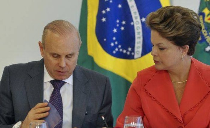 Dilma encontra Mantega nesta segunda e deve discutir medidas de estímulo