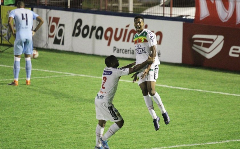 Brusque vence o Londrina fora de casa e mantém os 100% na Série B do Brasileiro