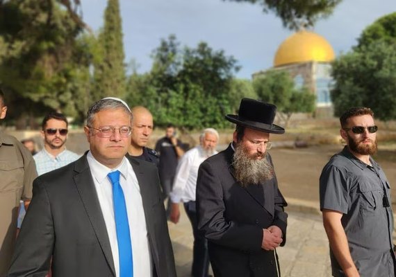 Ministro extremista do gabinete israelense visita local sagrado de Jerusalém
