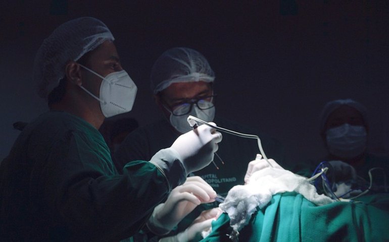 Cirurgia de ressecção de tumor cerebral ocorre pela 1ª vez na Rede Hospitalar Pública do Estado