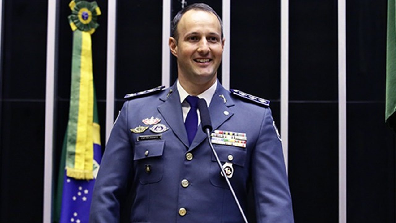 Projeto que classifica facções como grupos terroristas vai aumentar penas para porte de fuzil, uso de granadas e criação de barricadas, diz relator