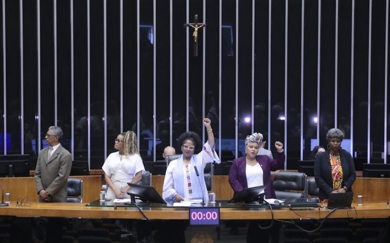 Câmara comemora Dia da Consciência Negra em sessão no Plenário